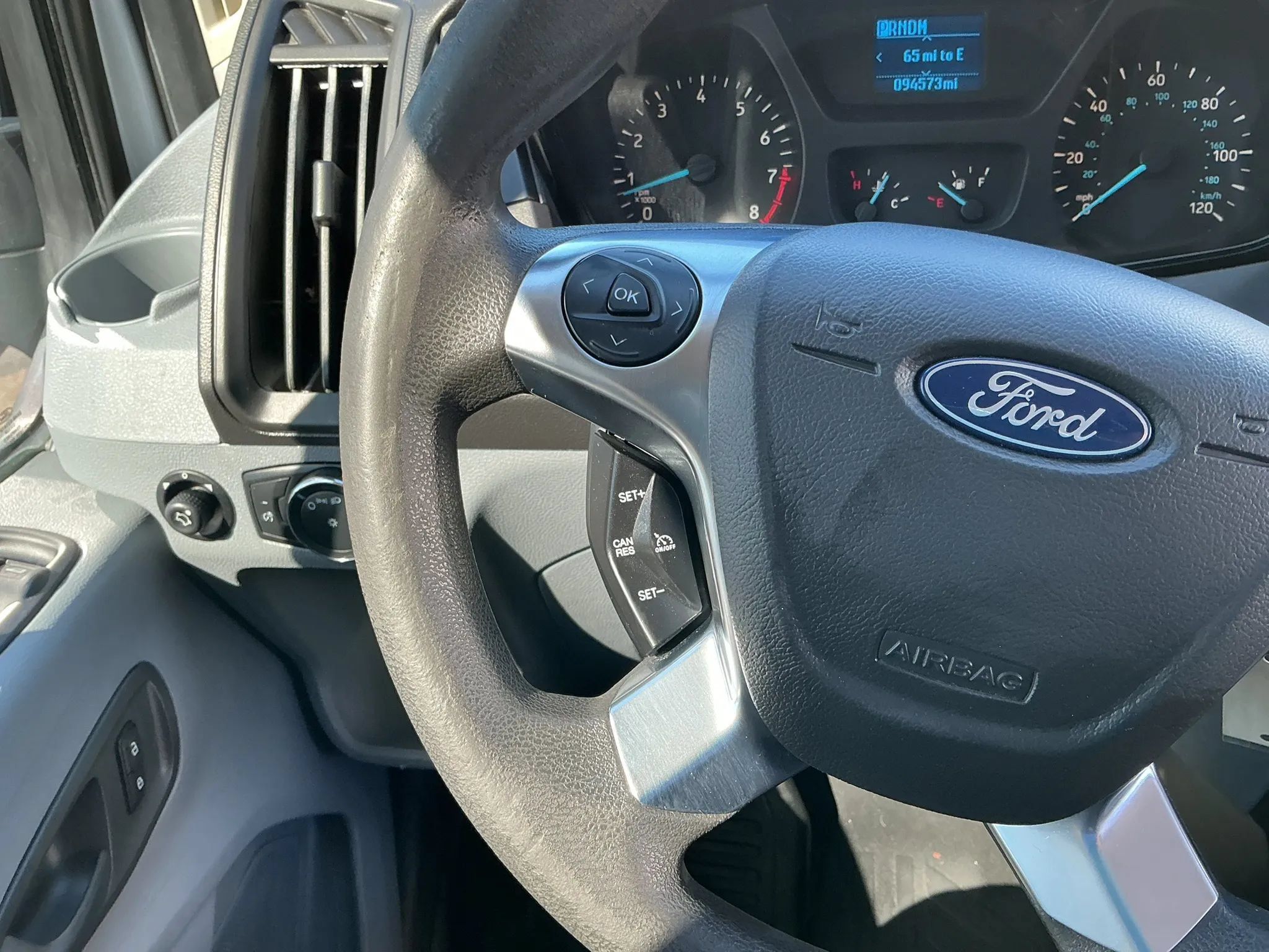 Used 2019 Ford Transit 250 130 Low Roof w/ Exterior Upgrade Package RWD image 23