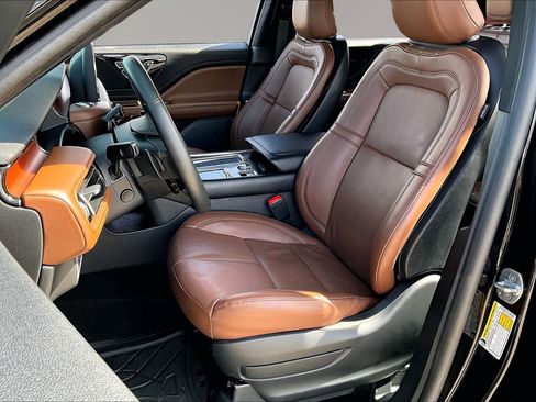 Used 2024 Lincoln Aviator Reserve w/ Equipment Group 201A image 21