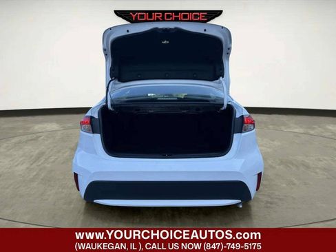 Used 2021 Toyota Corolla LE FWD image 14
