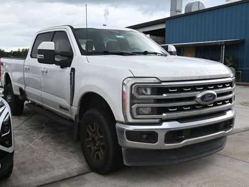 Used 2023 Ford F350 Lariat w/ FX4 Off-Road Package AWD/4WD image 15