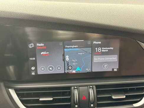 Used 2022 Alfa Romeo Giulia Ti AWD/4WD image 12