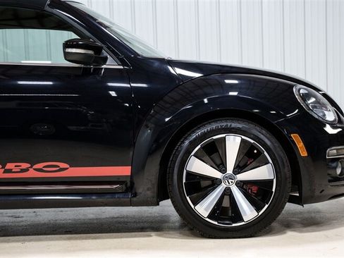 Used 2013 Volkswagen Beetle 2.0T FWD image 27