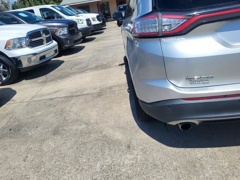 Used 2017 Ford Edge SEL AWD/4WD image 29