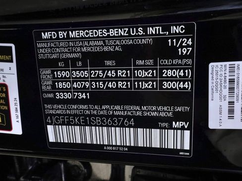 Certified 2025 Mercedes-Benz GLS 450 4MATIC image 32