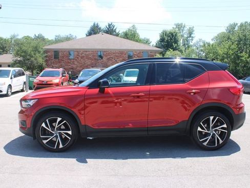 Used 2021 Volvo XC40 T5 R-Design w/ Advanced Package AWD/4WD image 5
