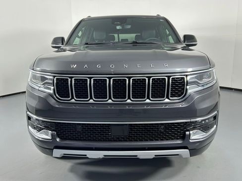 Used 2024 Jeep Wagoneer Series II w/ Flexible Seating Group AWD/4WD image 2