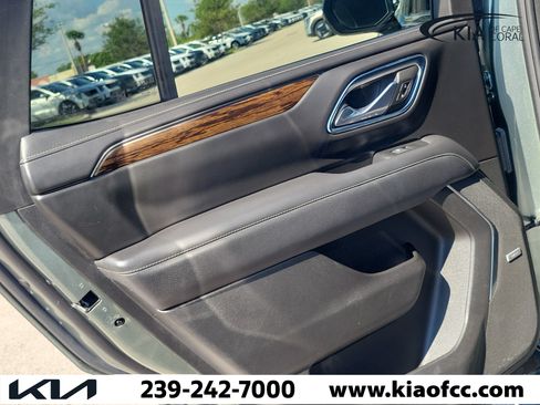 Used 2024 Chevrolet Tahoe Premier RWD image 13