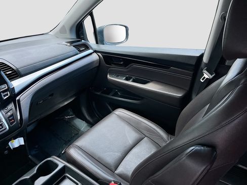 Used 2023 Honda Odyssey Touring image 24
