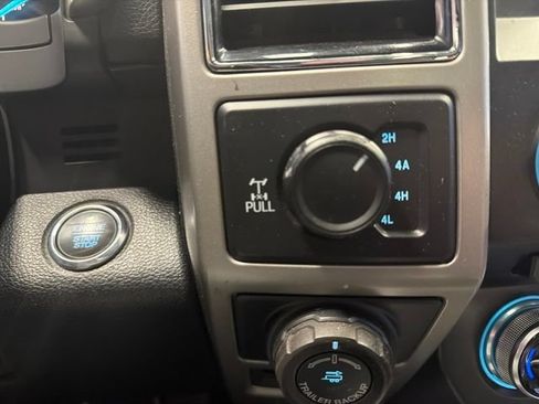 Used 2018 Ford F150 Lariat w/ Equipment Group 502A Luxury AWD/4WD image 23