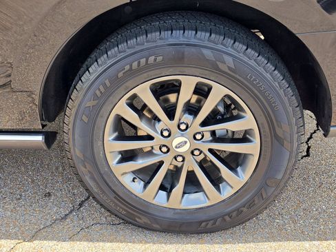 Used 2021 Ford Expedition Limited RWD image 31
