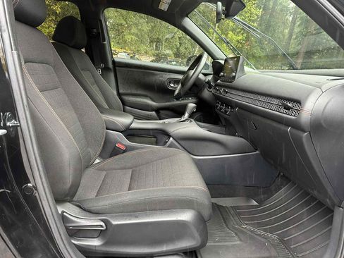 Used 2023 Honda HR-V Sport image 10