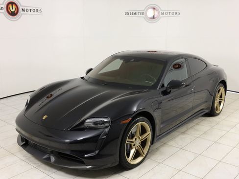 Used 2020 Porsche Taycan Turbo S AWD/4WD image 35