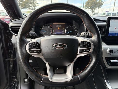 Used 2022 Ford Explorer Timberline image 9
