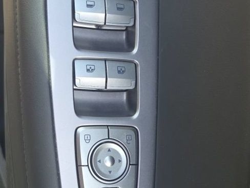 Used 2024 Hyundai Palisade Limited FWD image 26