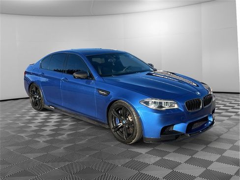 Used 2016 BMW M5 image 7