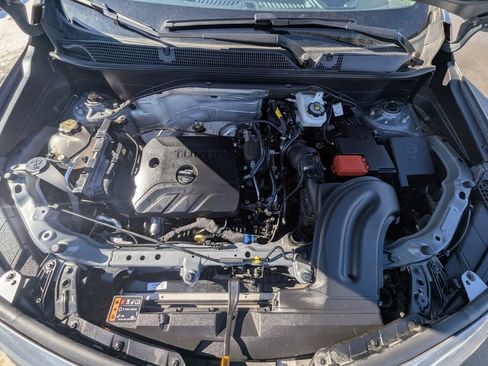 Used 2023 Buick Encore GX Essence w/ Experience Buick Package image 17