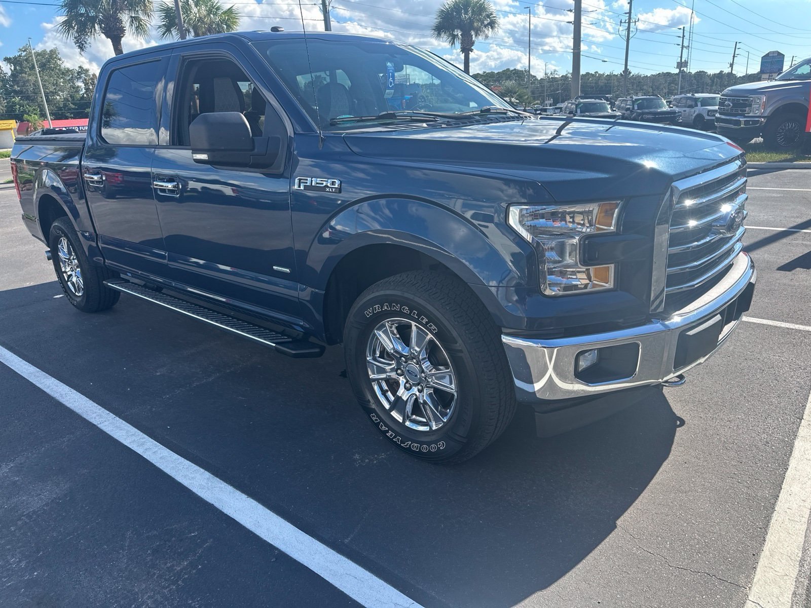 Used 2017 Ford F150 XLT w/ Equipment Group 302A Luxury AWD/4WD image 1
