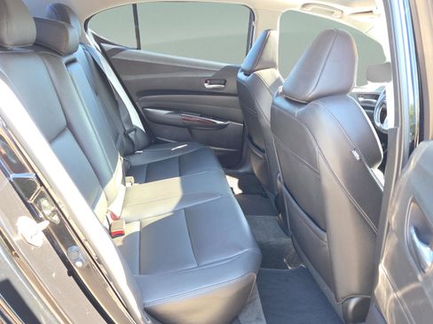Used 2017 Acura TLX image 14