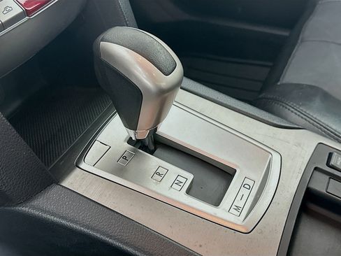 Used 2010 Subaru Legacy 2.5i Limited image 22