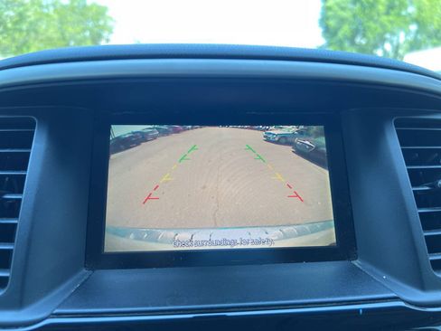 Used 2015 Nissan Pathfinder SV FWD image 19