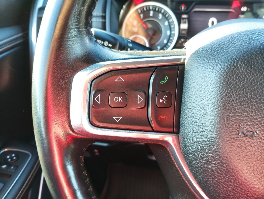 Used 2023 RAM 1500 Laramie AWD/4WD image 17