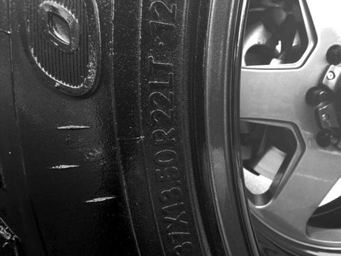 Used 2020 Ford F250 Platinum w/ FX4 Off-Road Package image 46