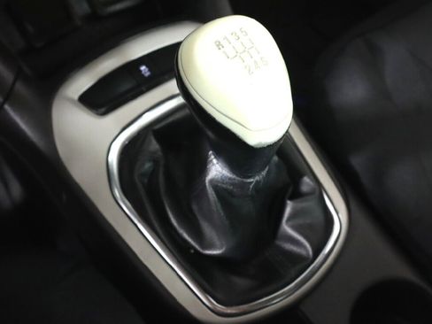 Used 2018 Chevrolet Cruze LS image 21