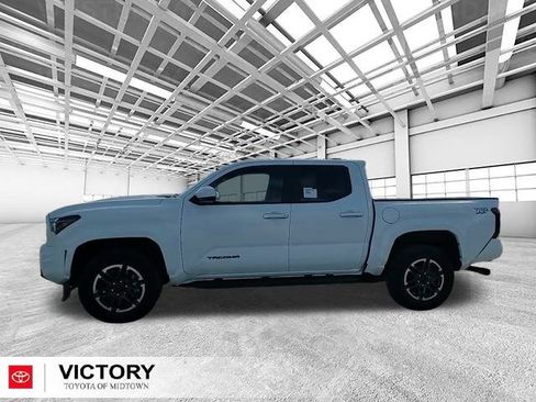 New 2025 Toyota Tacoma TRD Sport image 6