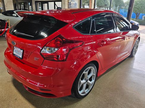 Used 2014 Ford Focus ST w/ Equipment Group 202A image 7