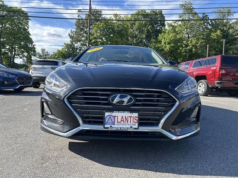 Used 2018 Hyundai Sonata SE FWD image 2