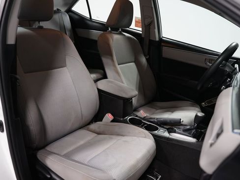 Used 2016 Toyota Corolla S image 24