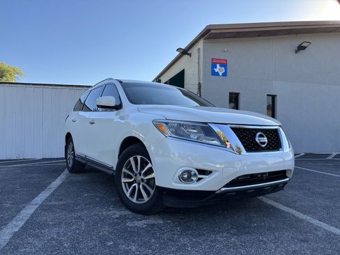 Used 2015 Nissan Pathfinder SL w/ SL Premium Package image 8