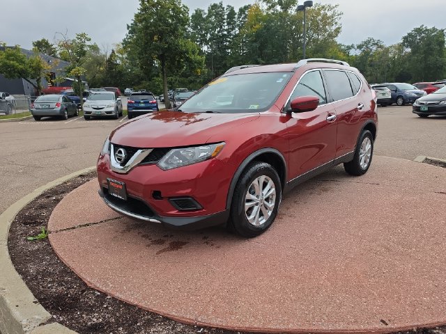 Used 2016 Nissan Rogue SV AWD/4WD image 1