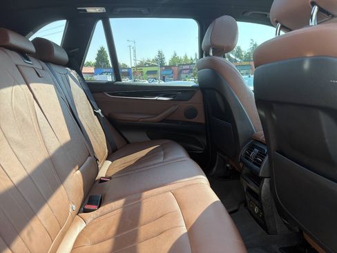 Used 2017 BMW X5 xDrive35i w/ Driving Assistance Package AWD/4WD image 18