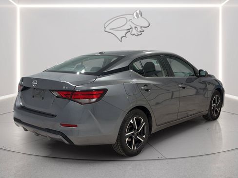 Used 2024 Nissan Sentra SV FWD image 5