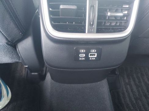 Certified 2025 Subaru Outback Premium AWD/4WD image 11
