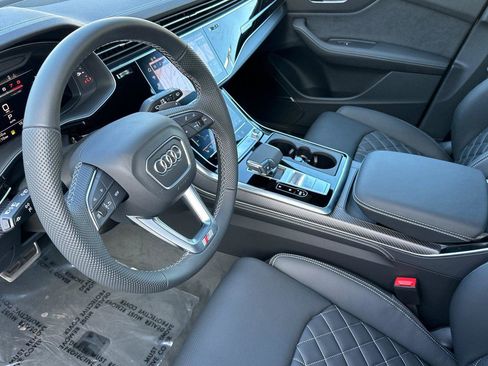 New 2026 Audi SQ8 Premium Plus image 9