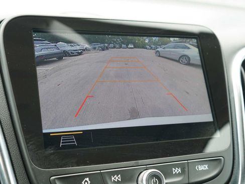 Used 2020 Chevrolet Equinox Premier w/ Premier Redline Edition FWD image 11