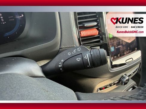 Used 2025 Volvo XC90 T8 Ultra w/ Protection Package Premier image 13