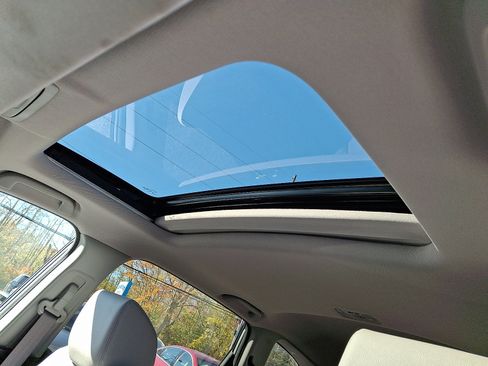 Certified 2019 Honda CR-V Touring image 14