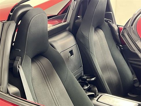 Used 2020 MAZDA MX-5 Miata RF Club image 23