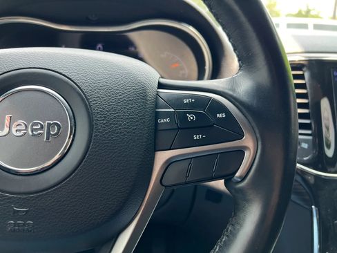 Used 2021 Jeep Grand Cherokee Laredo X RWD image 22