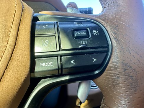 Used 2021 Lexus LC 500 Convertible w/ Touring Package RWD image 15