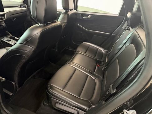 Used 2024 Ford Escape Platinum AWD/4WD image 24