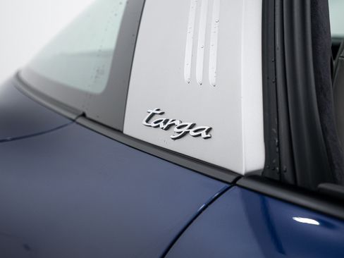 Certified 2021 Porsche 911 Targa 4S AWD/4WD image 24