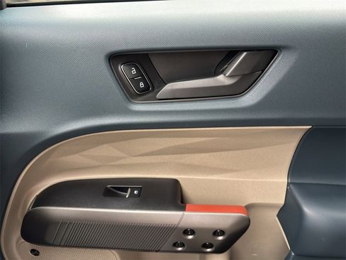 New 2026 Ford Maverick Lariat w/ 4K Tow Package image 12