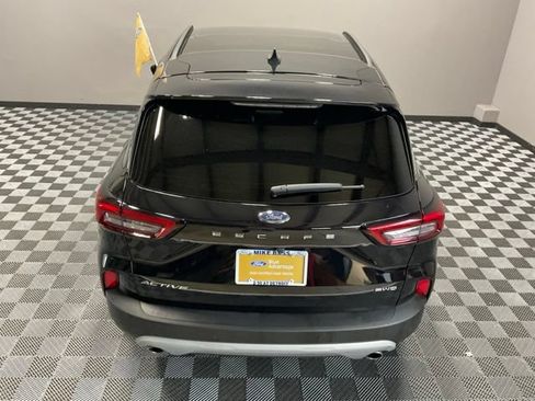 Used 2023 Ford Escape Active w/ Tech Pack #1 AWD/4WD image 12