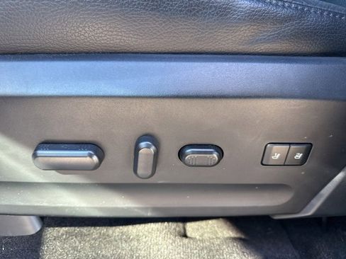 Used 2015 Ford Expedition EL Limited w/ Equipment Group 301A image 16