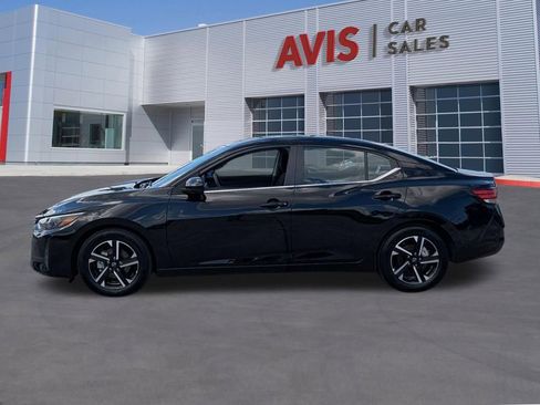 Used 2025 Nissan Sentra SV FWD image 10