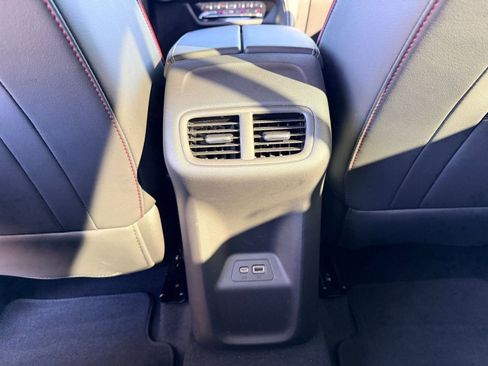 Used 2022 Buick Envision Essence w/ Technology Package I image 22